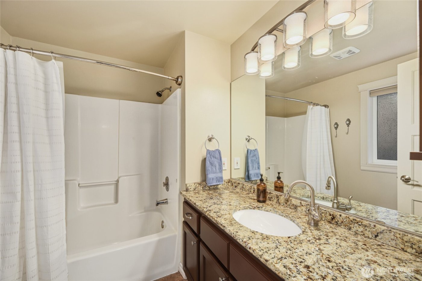 3929 205th Place SW, Lynnwood, WA 98036