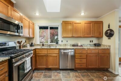 3929 205th Place SW, Lynnwood, WA 98036 - Photo 9