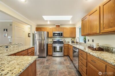 3929 205th Place SW, Lynnwood, WA 98036 - Photo 10