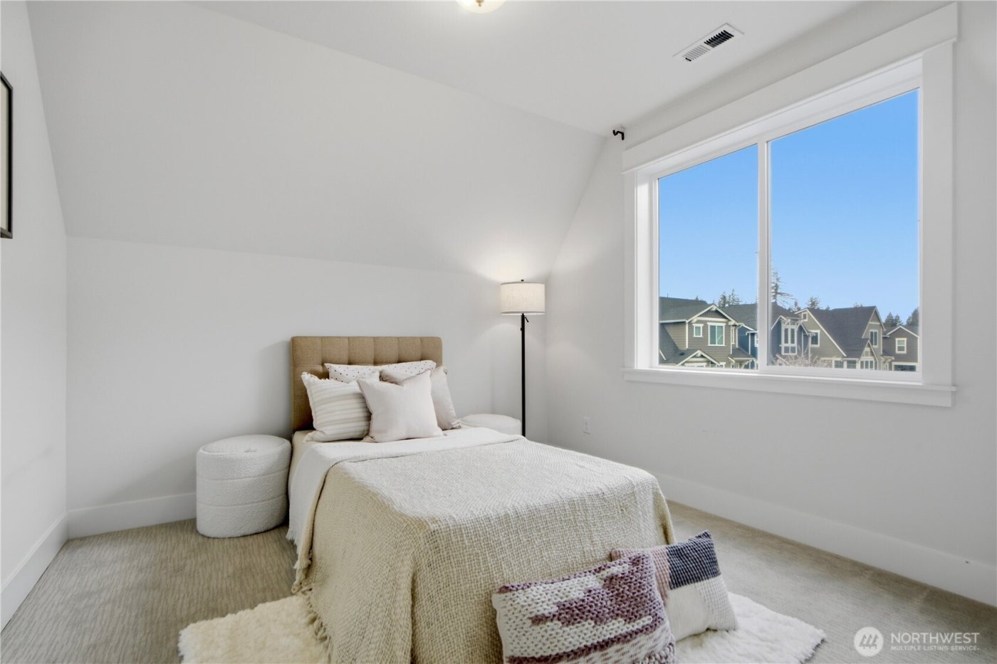 18615 46th Avenue SE, Bothell, WA 98012