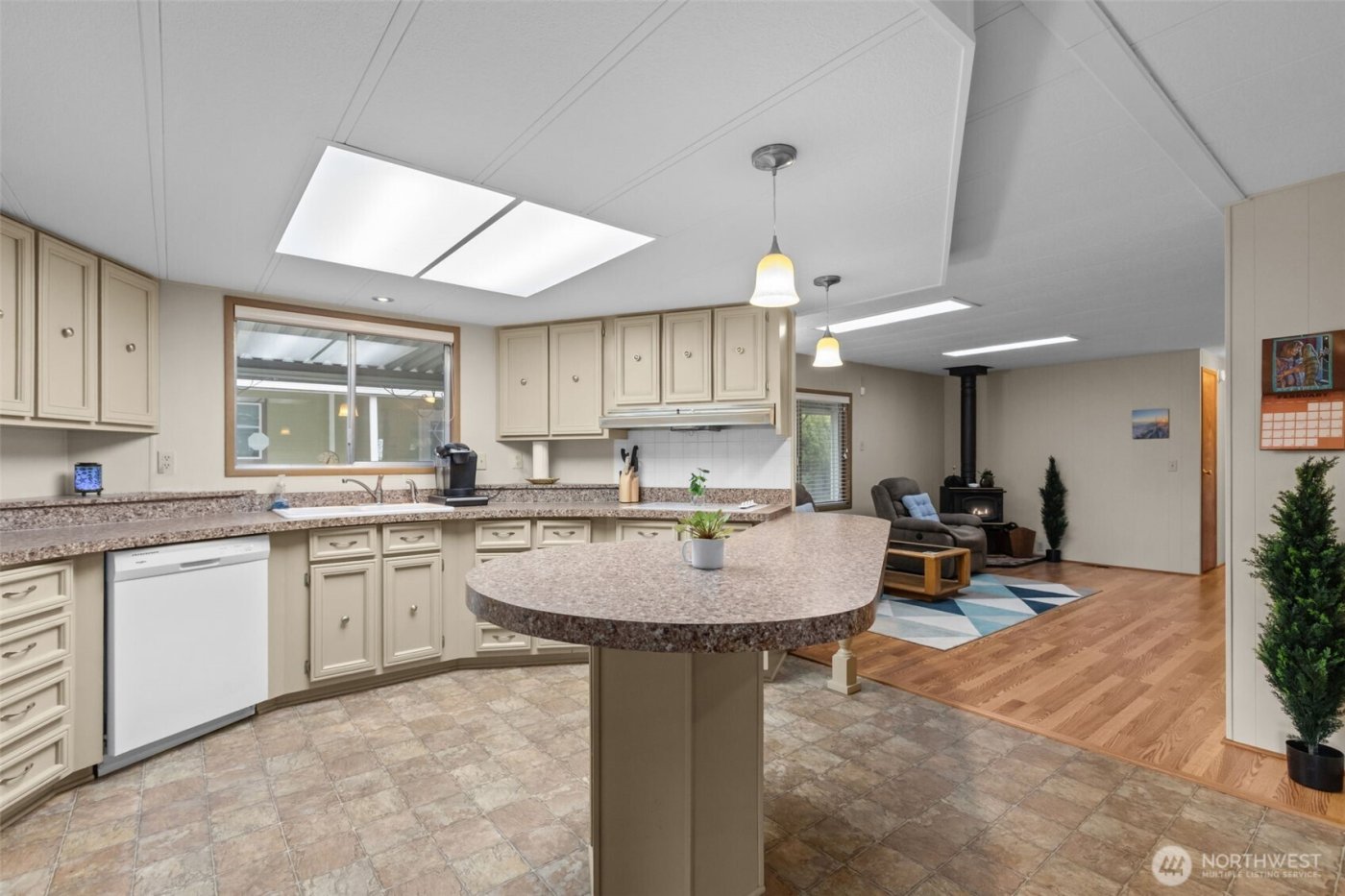 11436 SE 208th Street #152, Kent, WA 98031