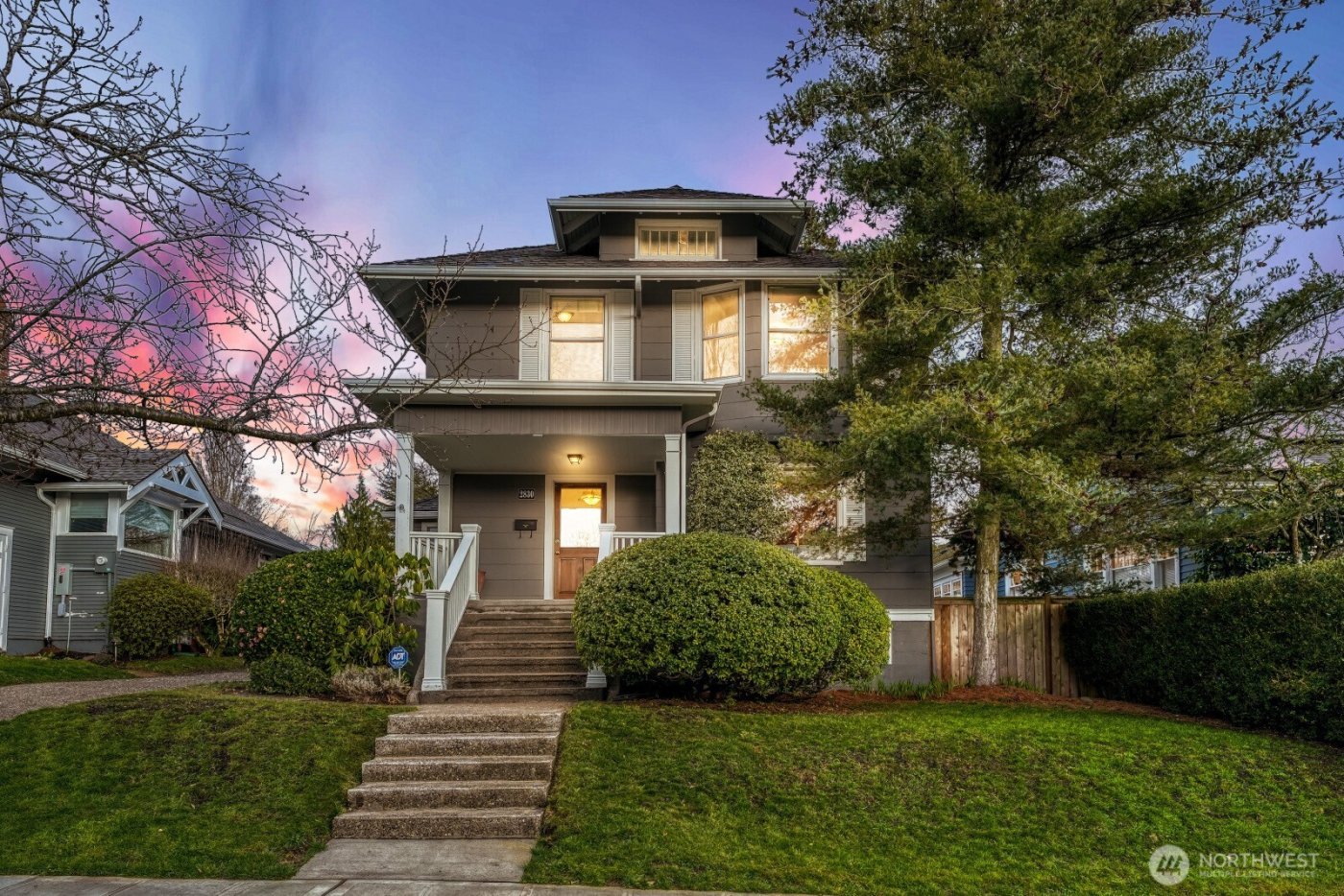 2830 33rd Avenue S, Seattle, WA 98144