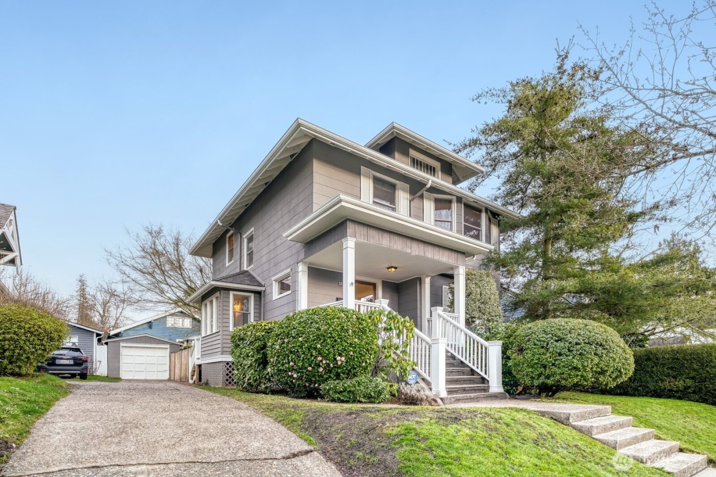 2830 33rd Avenue S, Seattle, WA 98144