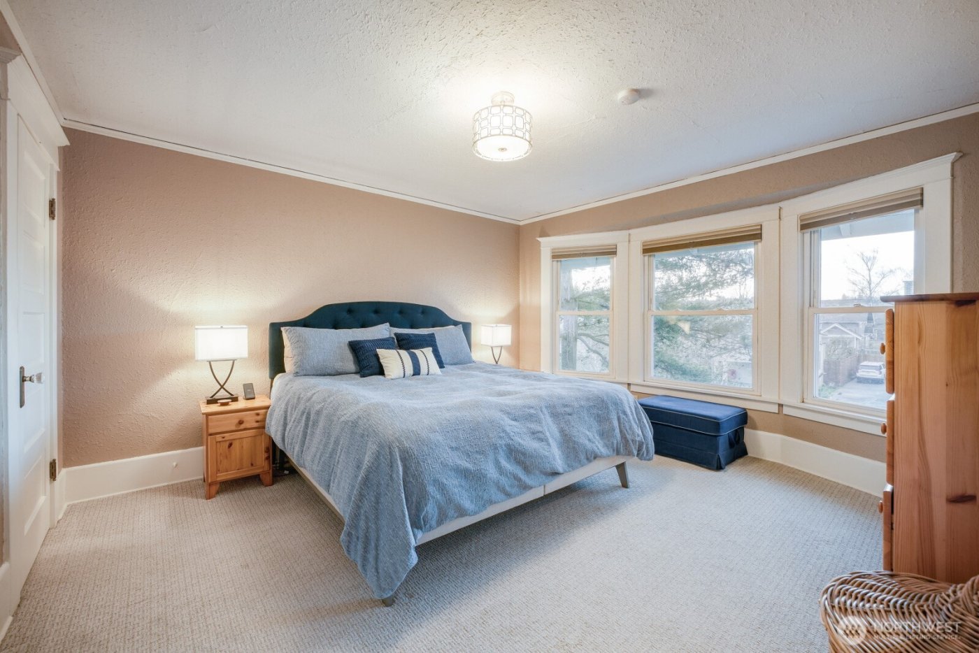 2830 33rd Avenue S, Seattle, WA 98144