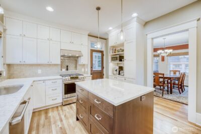 2830 33rd Avenue S, Seattle, WA 98144 - Photo 9