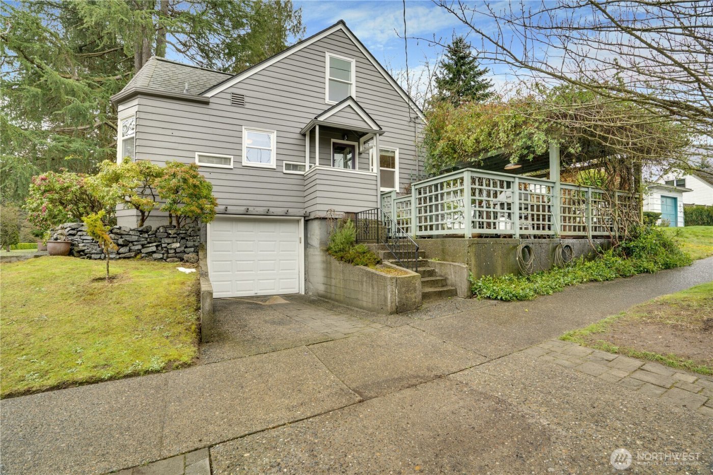 1820 N Union Avenue , Tacoma, WA 98406