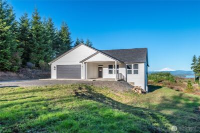 250 Red Rock Drive , Castle Rock, WA 98611