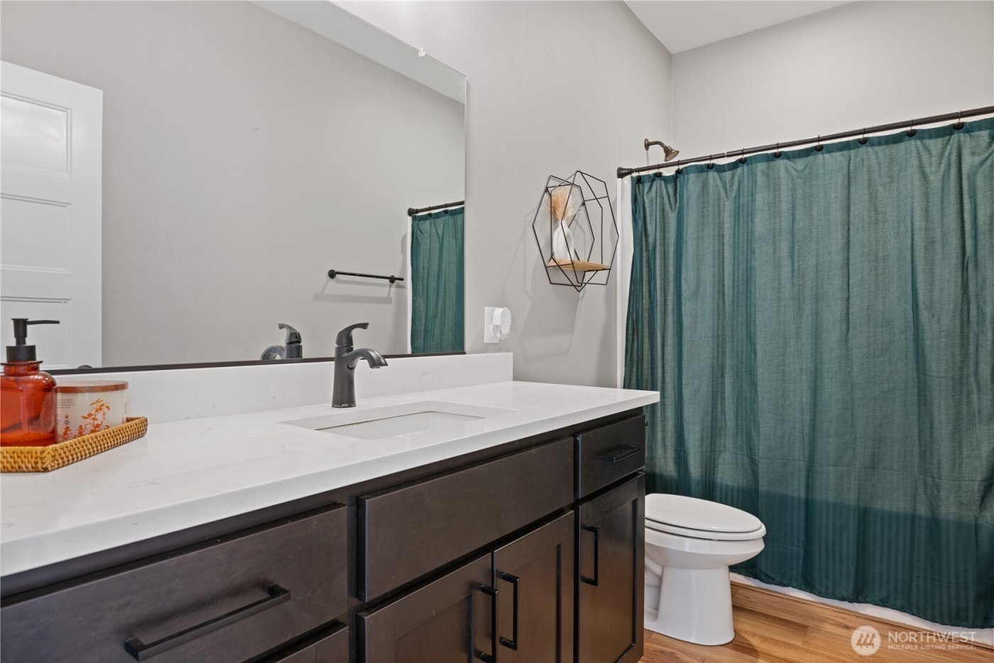 250 Red Rock Drive , Castle Rock, WA 98611