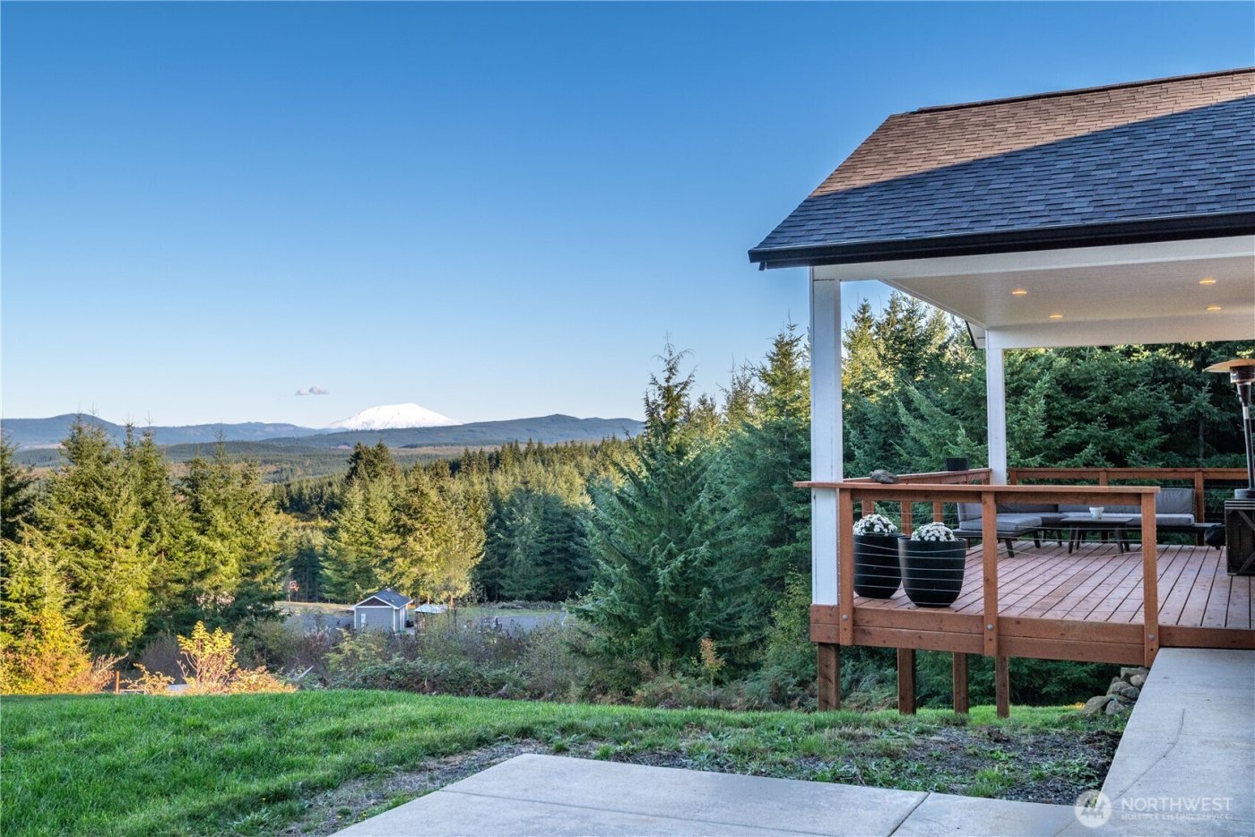 250 Red Rock Drive , Castle Rock, WA 98611