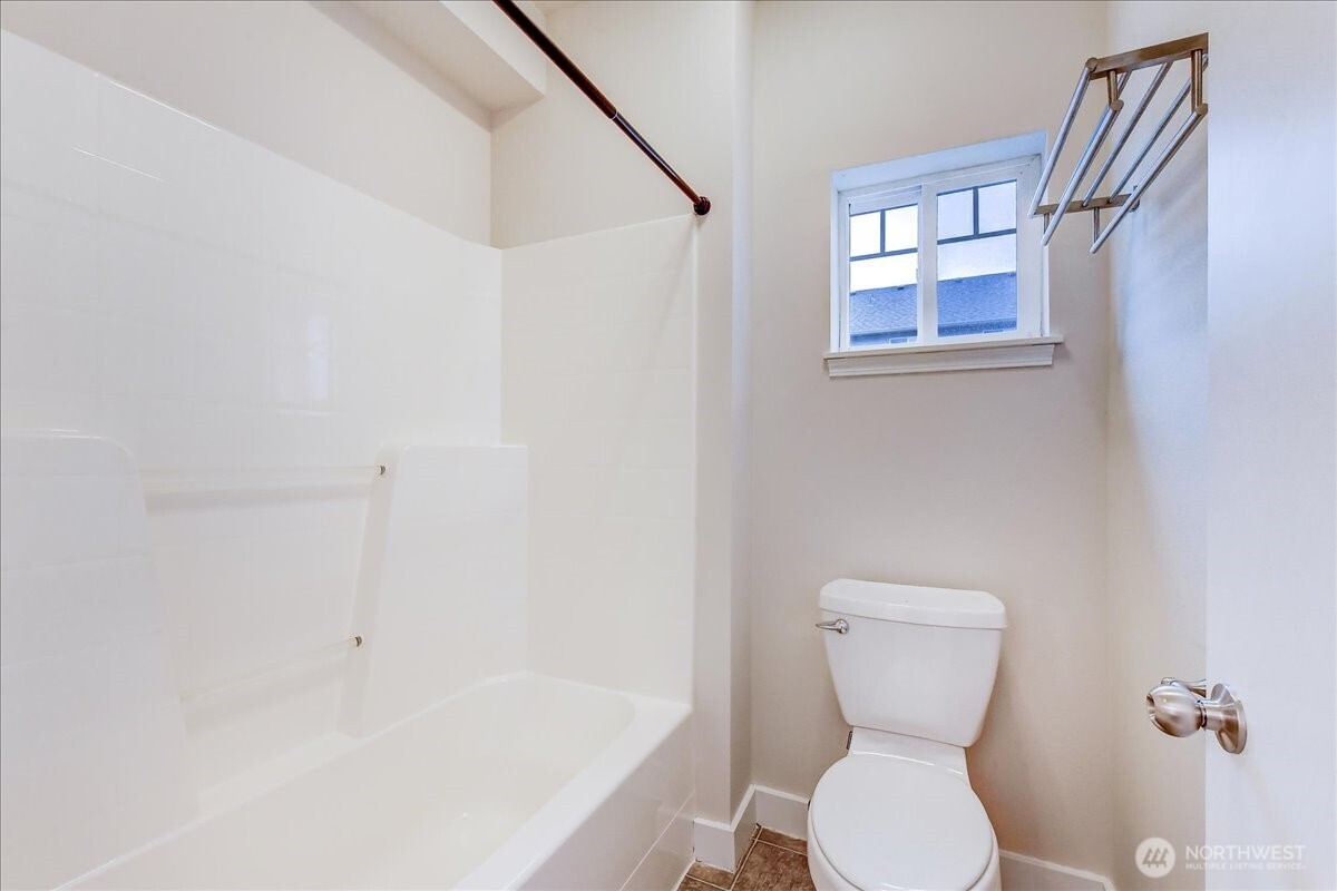 5809 Highway Place Street NE #A203, Everett, WA 98203