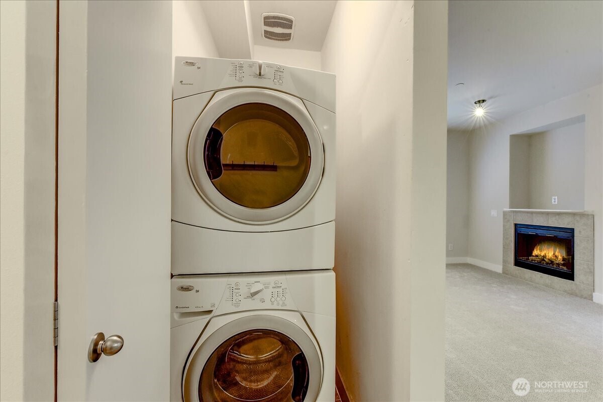 5809 Highway Place Street NE #A203, Everett, WA 98203