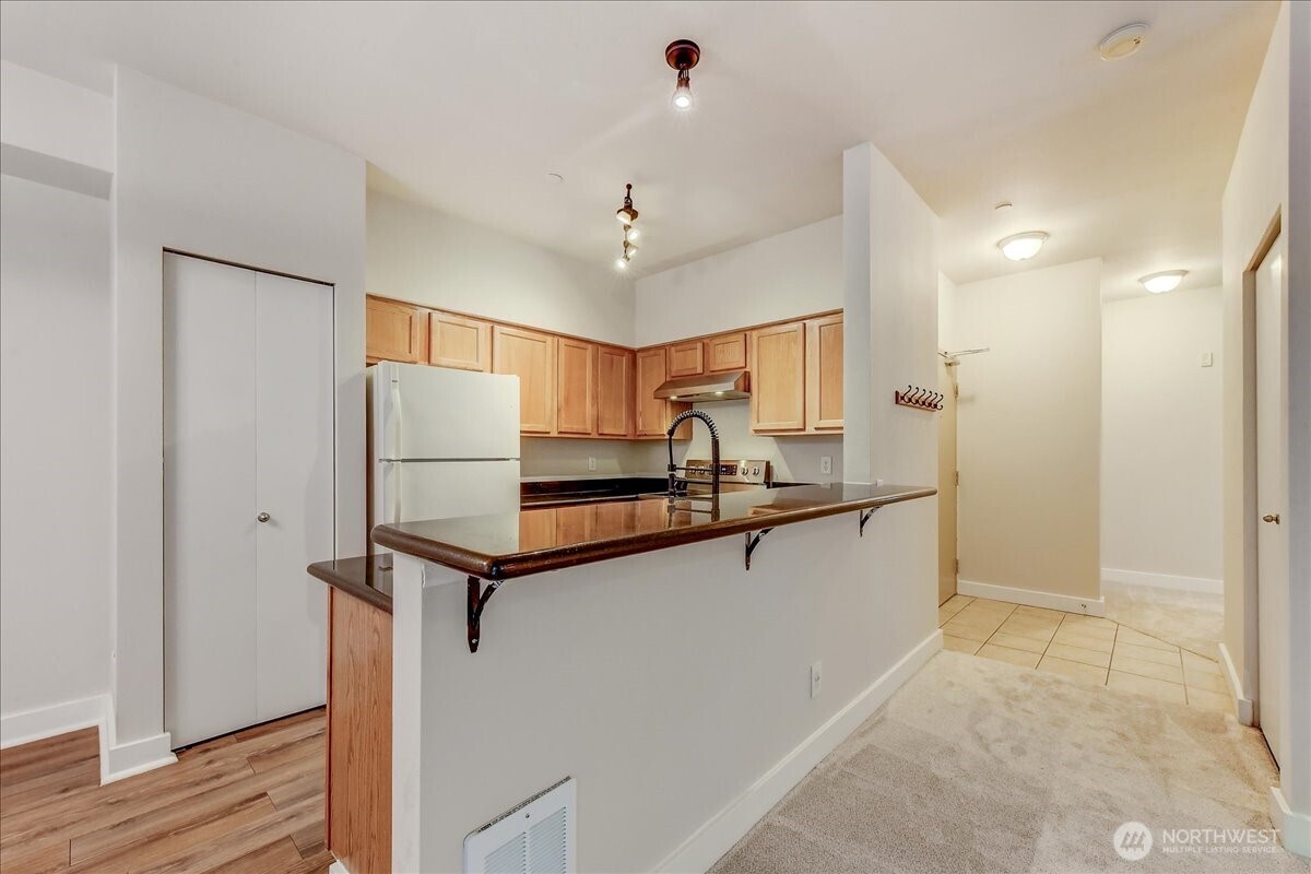 5809 Highway Place Street NE #A203, Everett, WA 98203