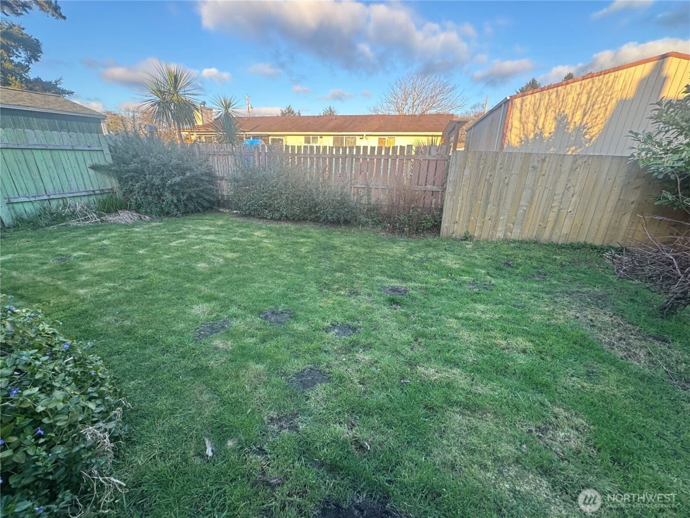 1606 Washington Avenue S, Long Beach, WA 98631