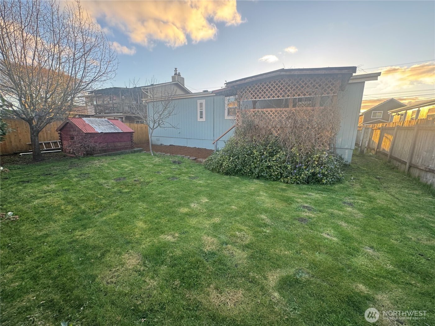 1606 Washington Avenue S, Long Beach, WA 98631