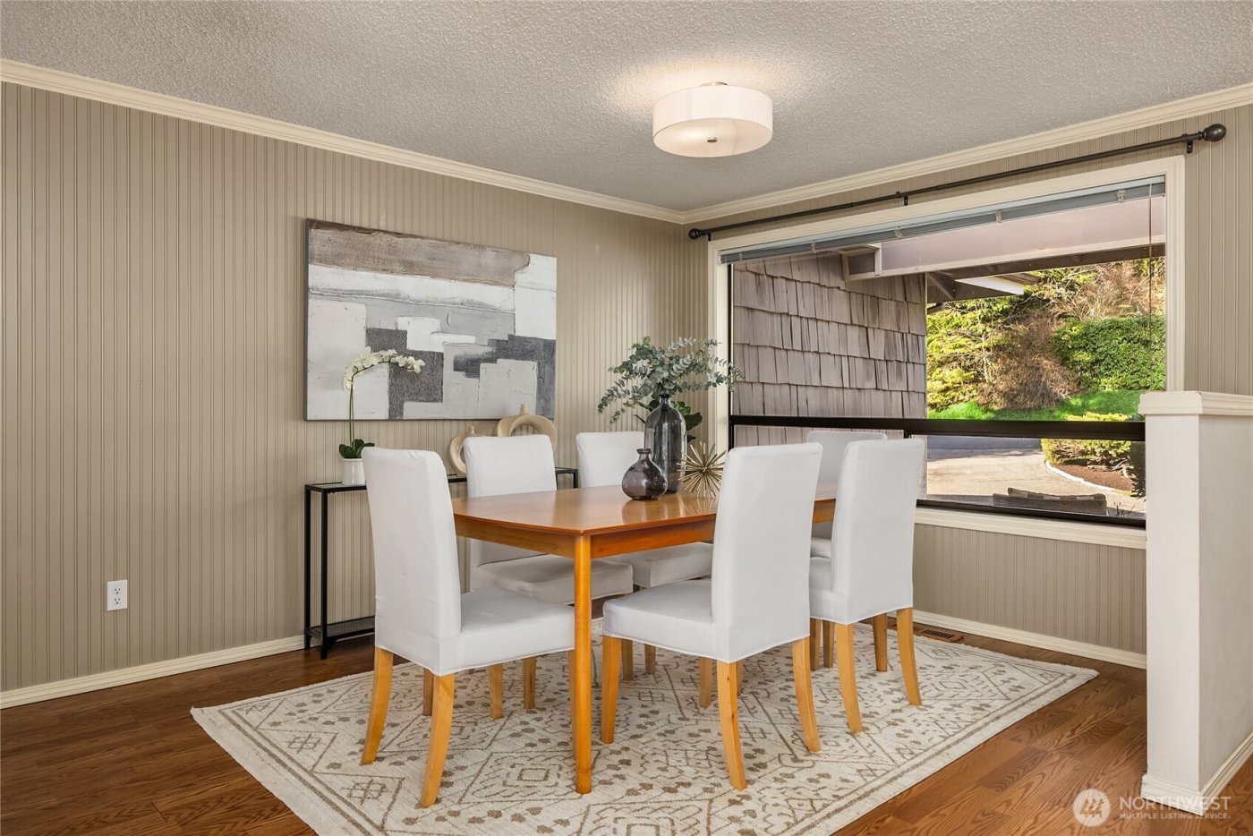 5344 Ruby Place NE, Bainbridge Island, WA 98110