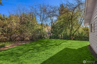 5344 Ruby Place NE, Bainbridge Island, WA 98110 - Photo 33