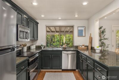 5344 Ruby Place NE, Bainbridge Island, WA 98110 - Photo 6