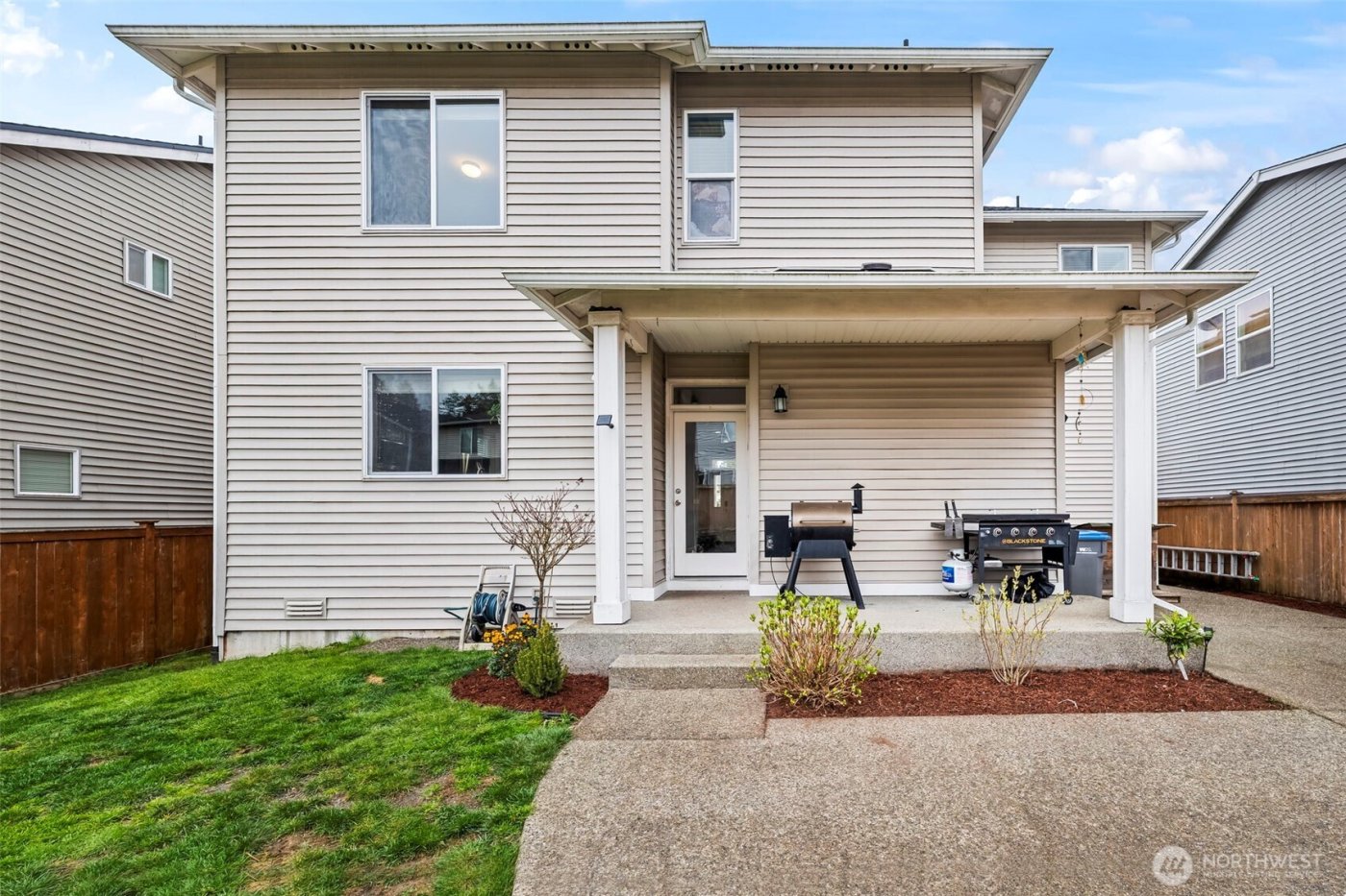 2706 SW Chowchilla Way , Port Orchard, WA 98367