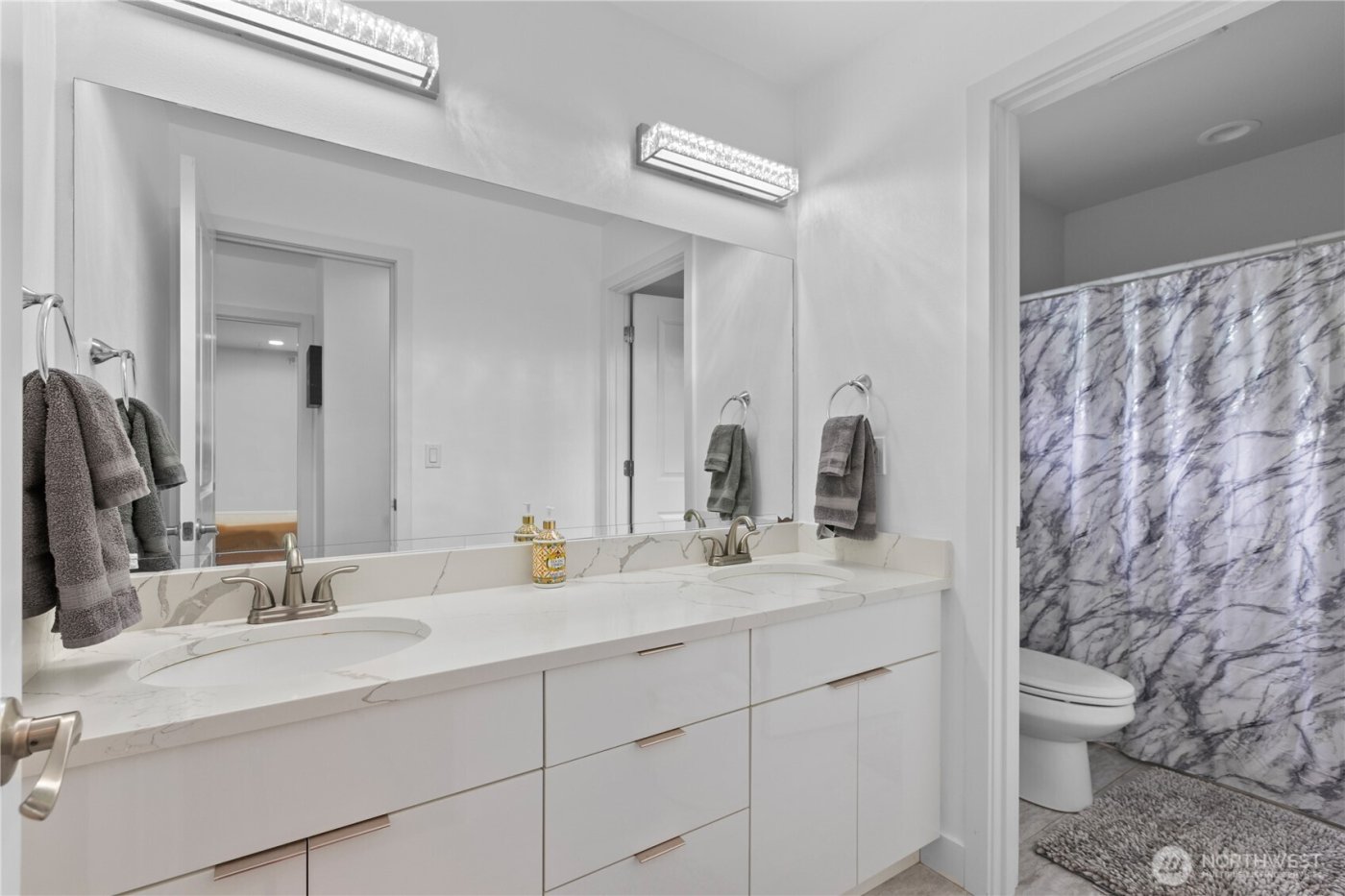 8254 Breeze Loop , Blaine, WA 98230