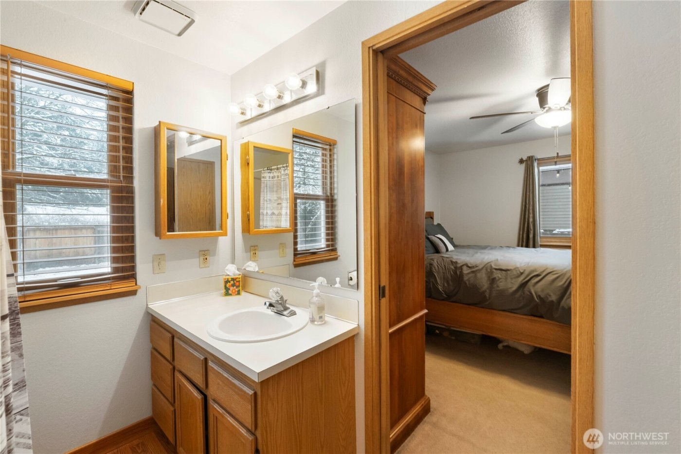 27630 130 Avenue SE, Kent, WA 98030-8866