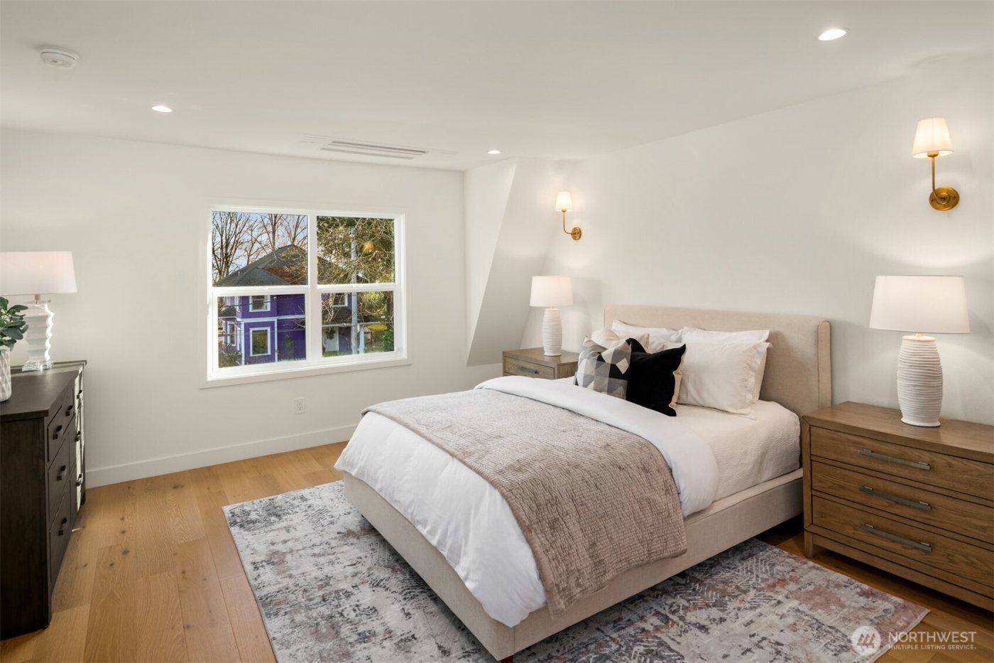 919 23rd Avenue E #A, Seattle, WA 98112-3550