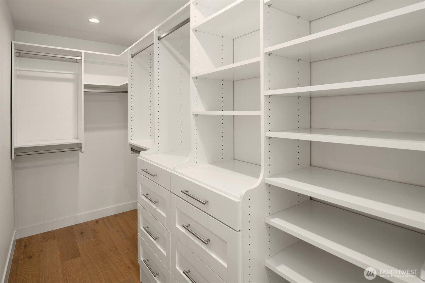 919 23rd Avenue E #A, Seattle, WA 98112-3550