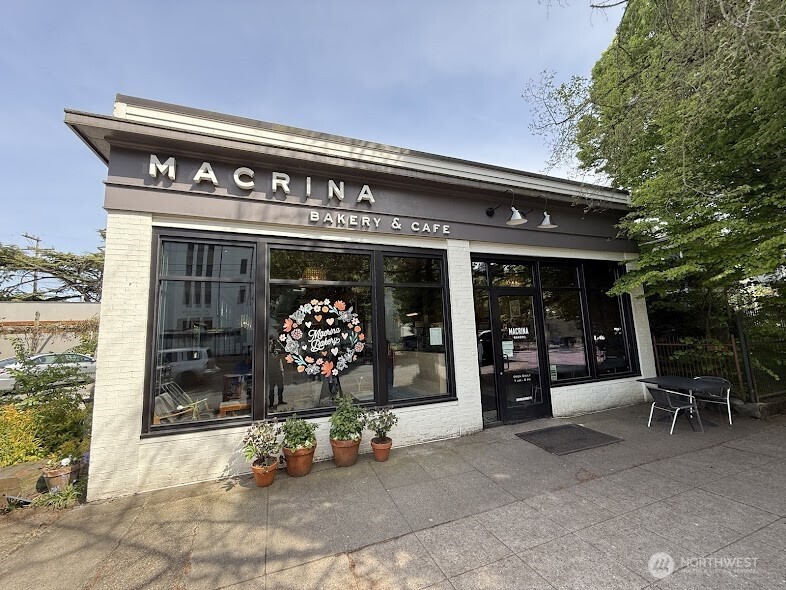 919 23rd Avenue E #A, Seattle, WA 98112-3550