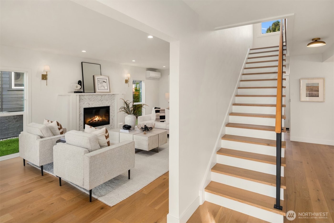 919 23rd Avenue E #A, Seattle, WA 98112-3550