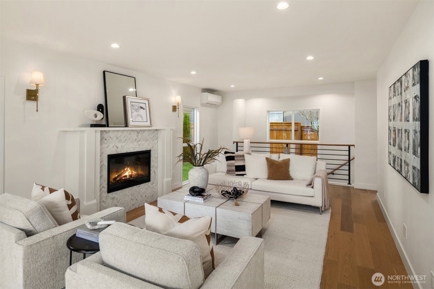 919 23rd Avenue E #A, Seattle, WA 98112-3550