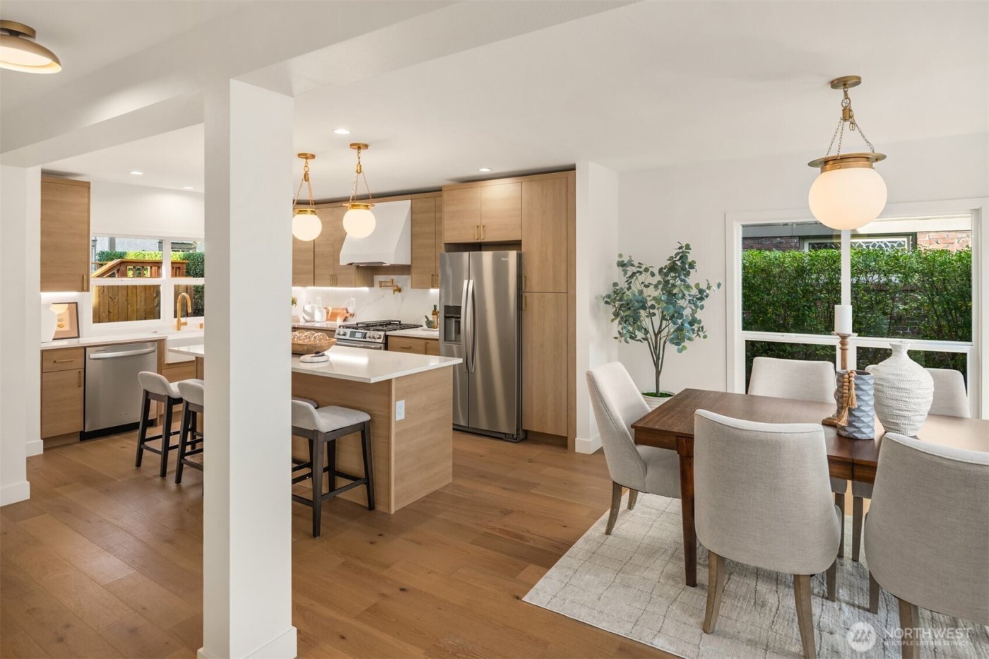 919 23rd Avenue E #A, Seattle, WA 98112-3550