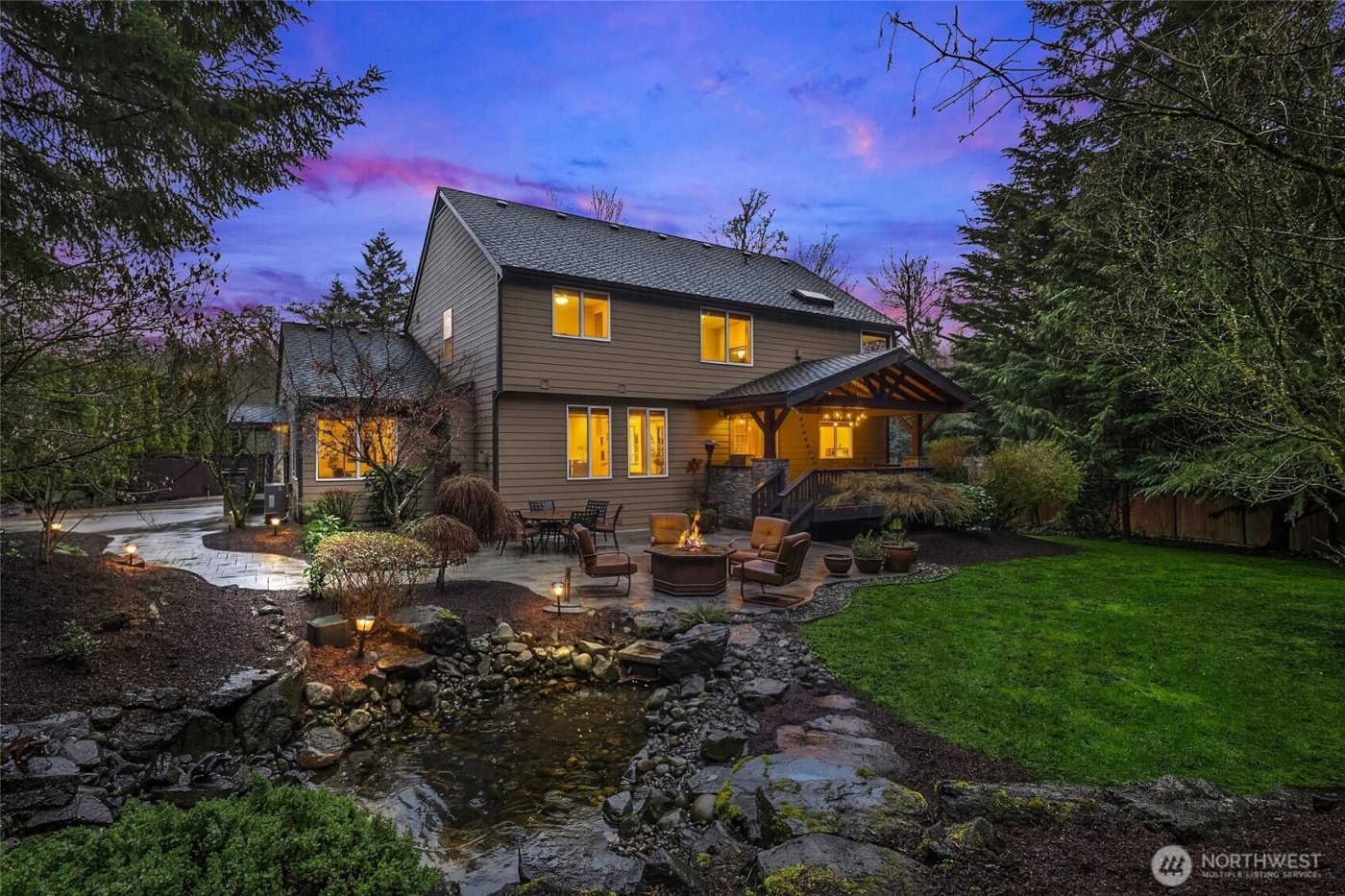 28927 230th Avenue SE, Black Diamond, WA 98010-1716