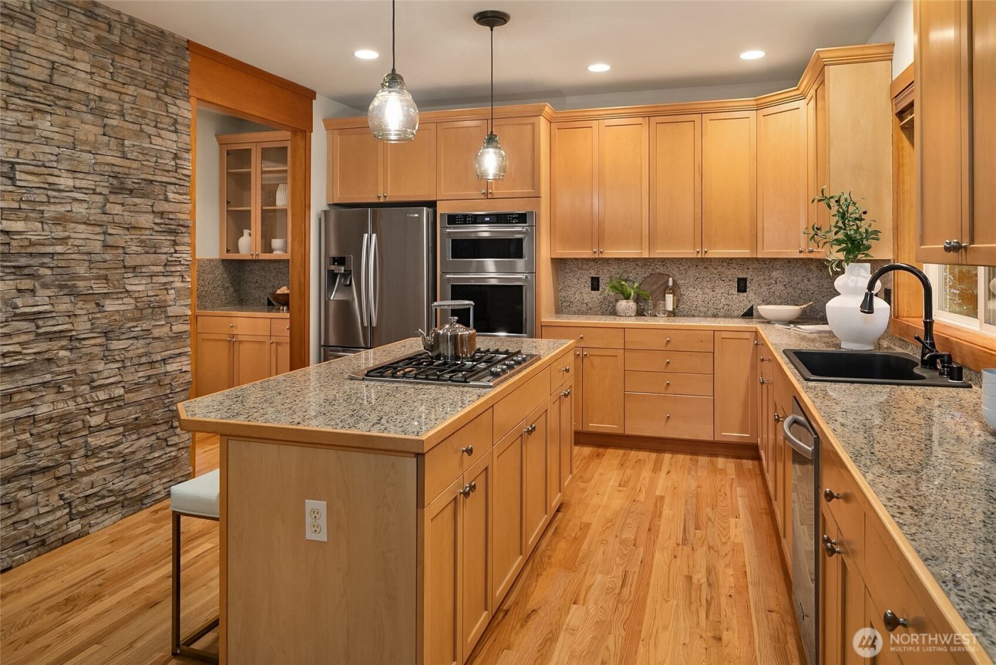 28927 230th Avenue SE, Black Diamond, WA 98010-1716