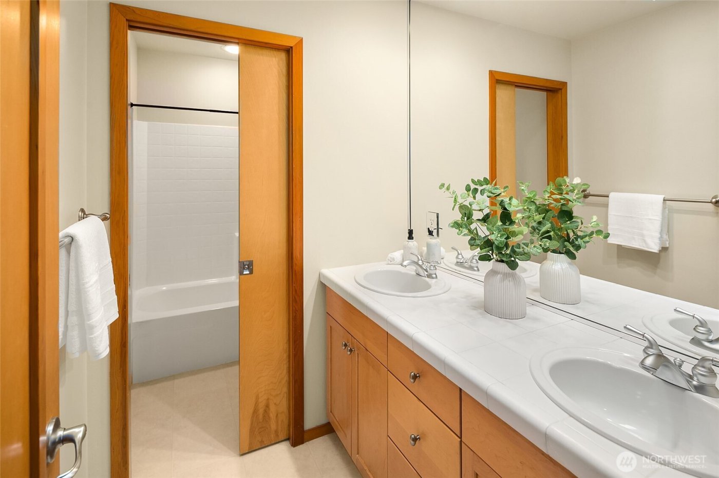 28927 230th Avenue SE, Black Diamond, WA 98010-1716