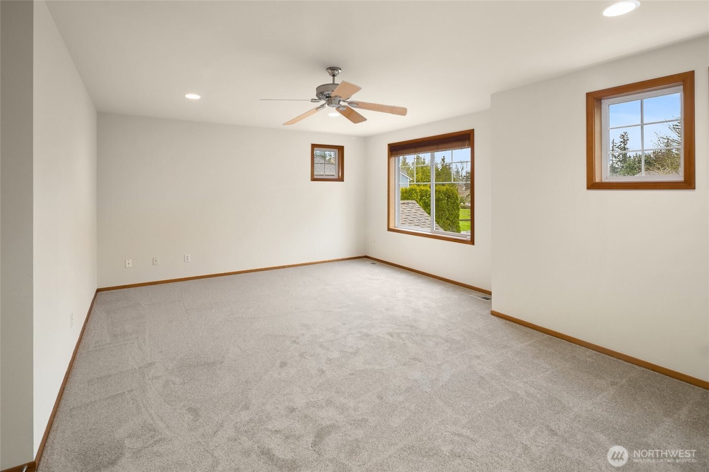 28927 230th Avenue SE, Black Diamond, WA 98010-1716