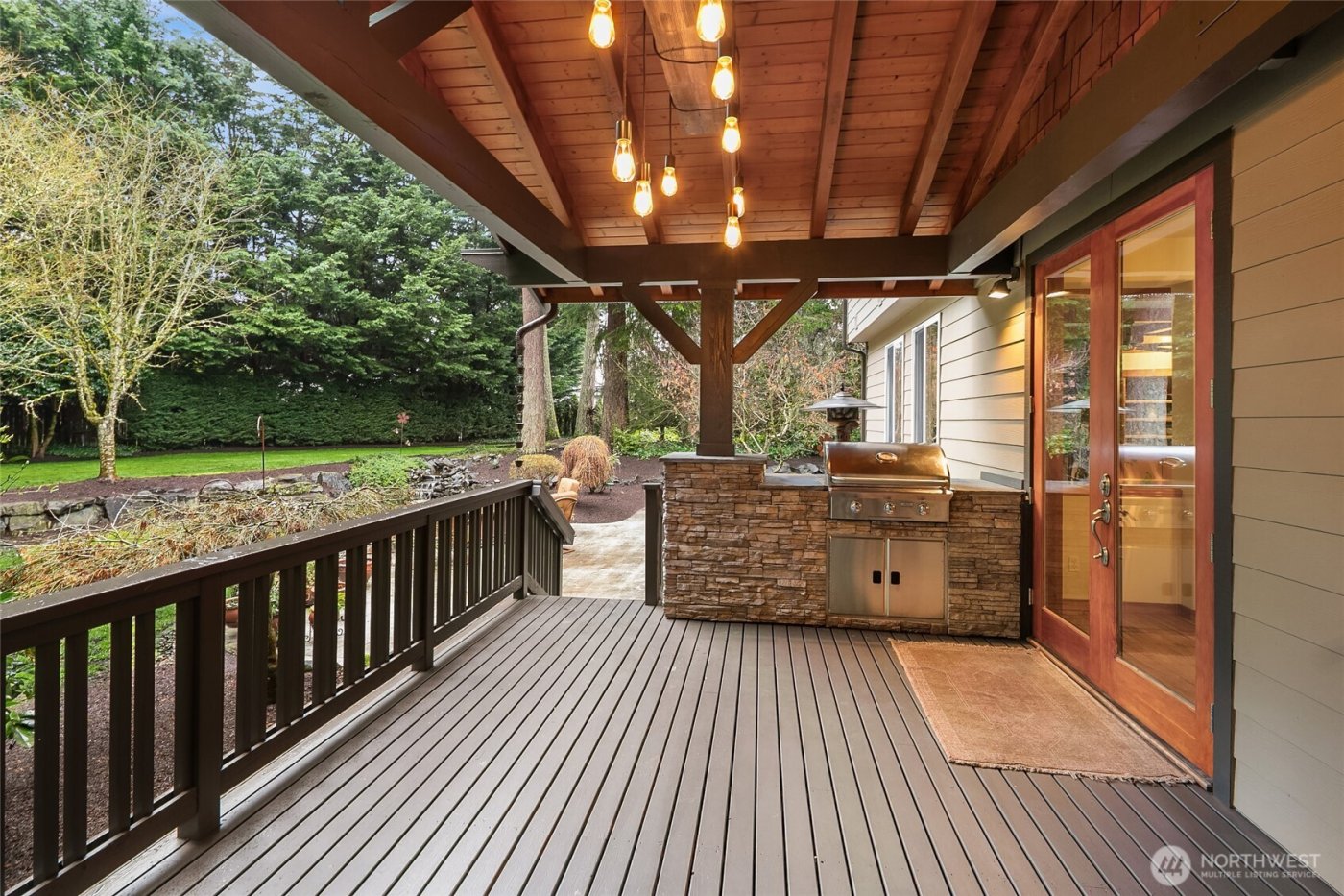 28927 230th Avenue SE, Black Diamond, WA 98010-1716