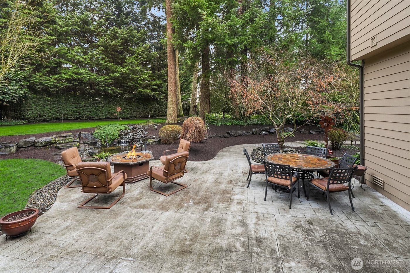 28927 230th Avenue SE, Black Diamond, WA 98010-1716