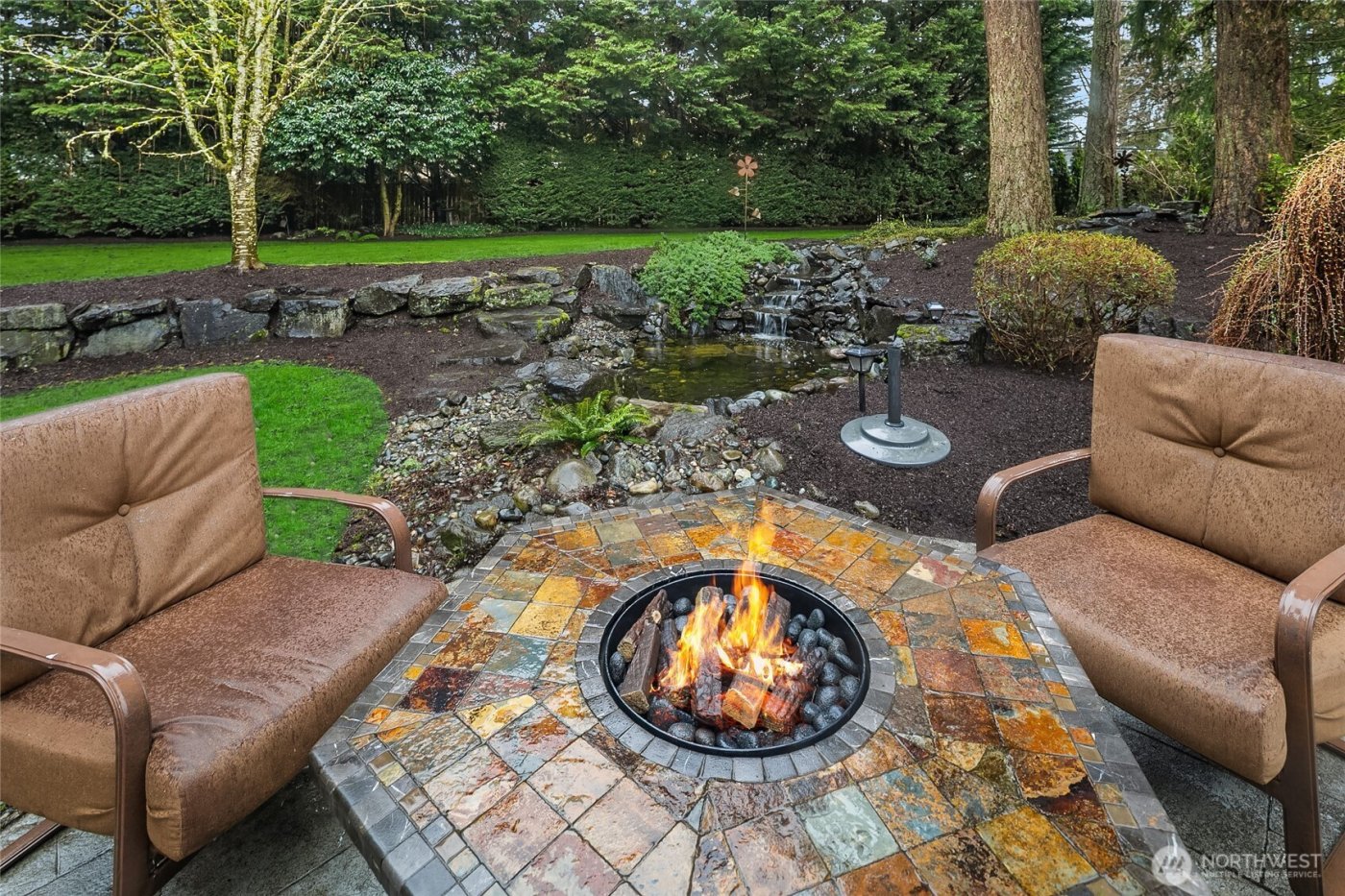 28927 230th Avenue SE, Black Diamond, WA 98010-1716