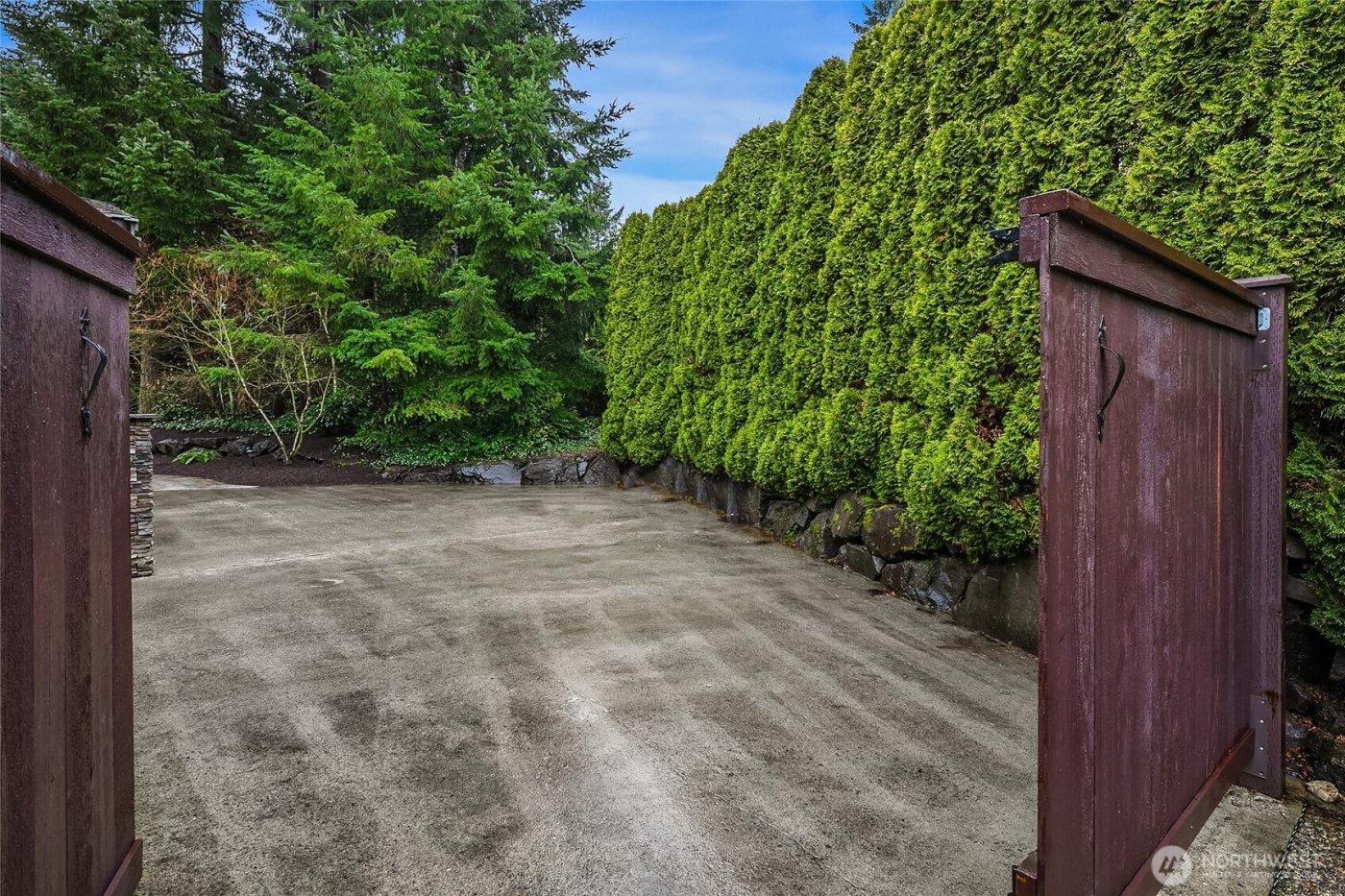 28927 230th Avenue SE, Black Diamond, WA 98010-1716