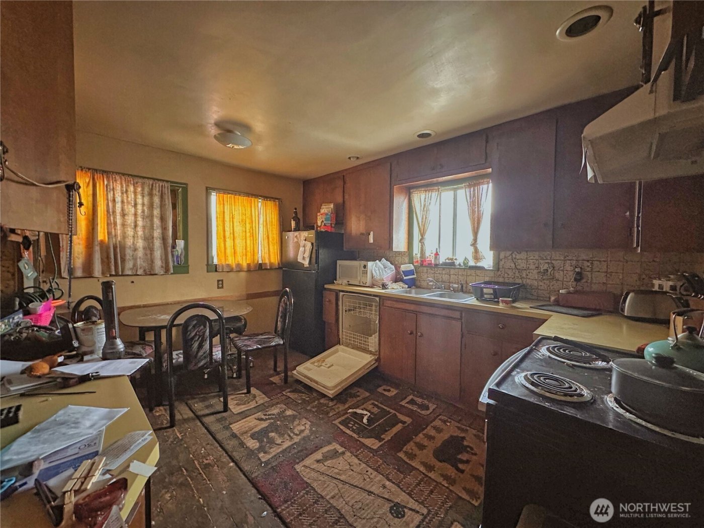 111 Young Street , Grand Coulee, WA 99133