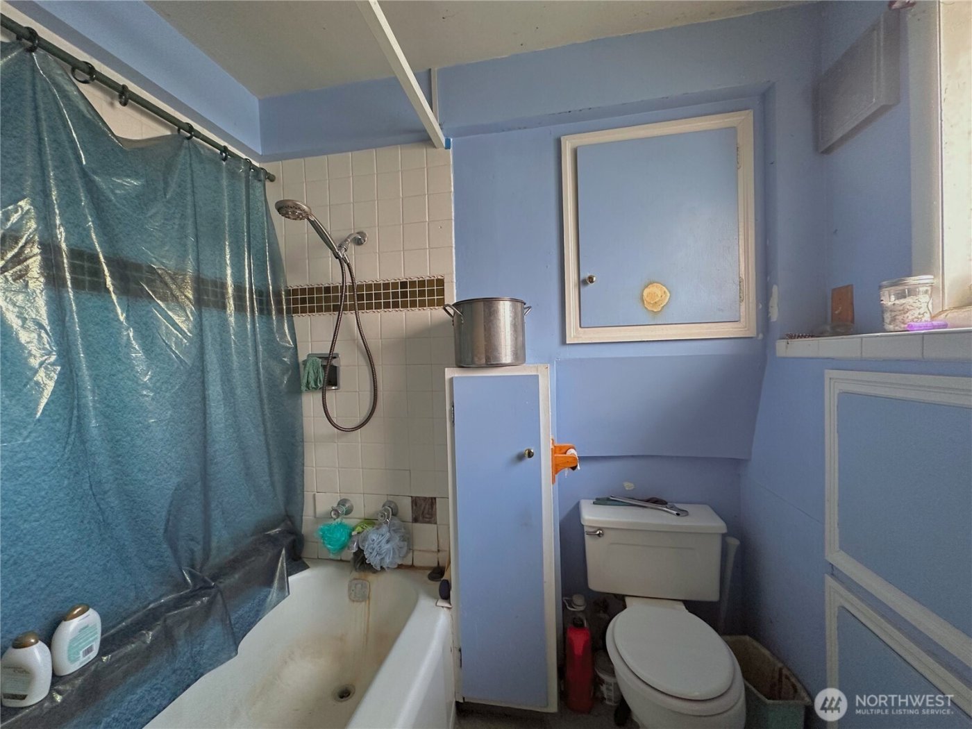 111 Young Street , Grand Coulee, WA 99133