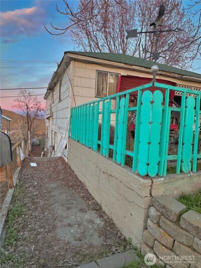 111 Young Street , Grand Coulee, WA 99133 - Photo 20