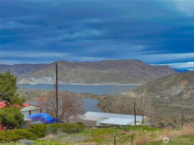 111 Young Street , Grand Coulee, WA 99133 - Photo 8