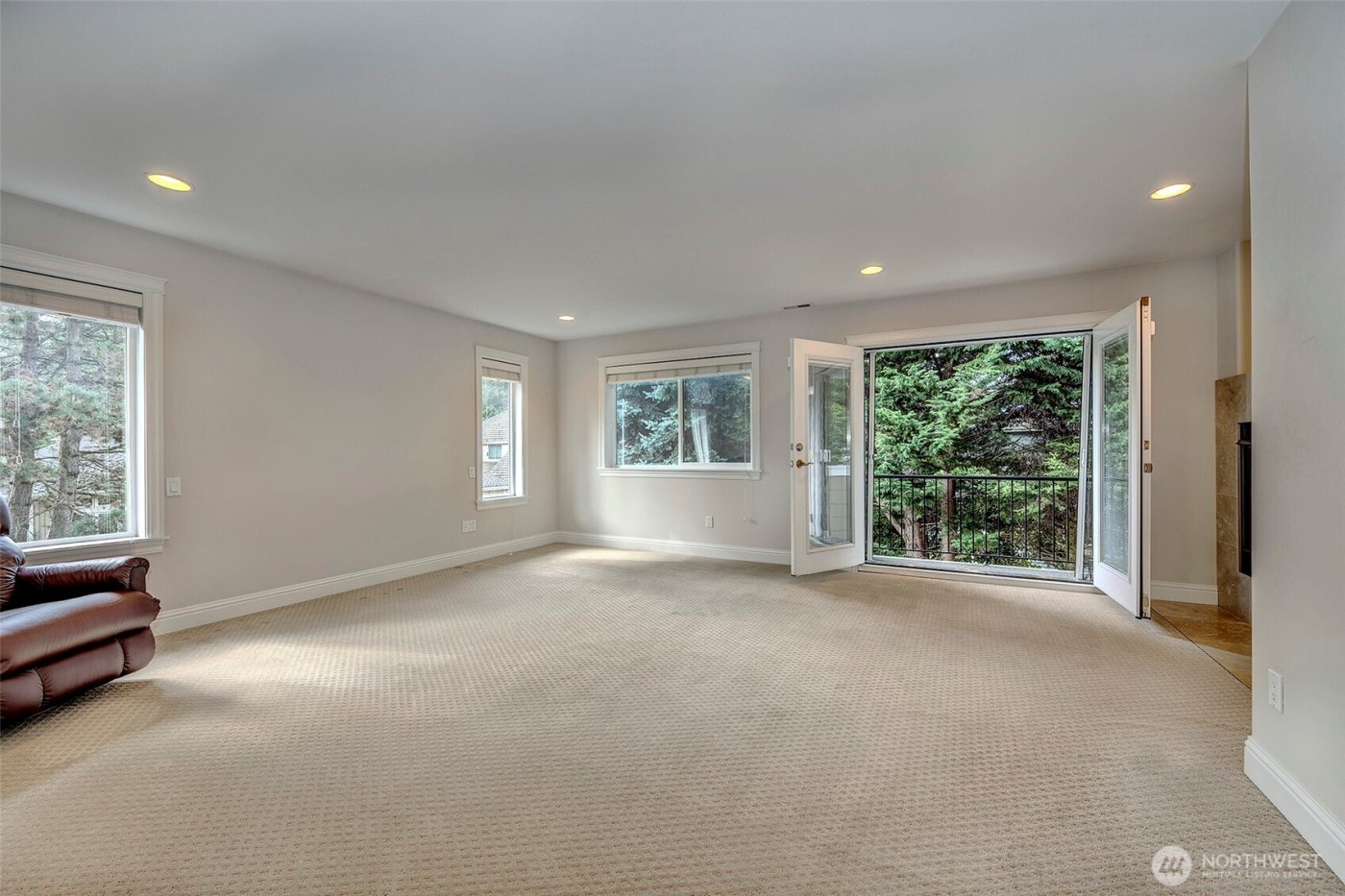 14770 NE 60th Court , Redmond, WA 98052-5316