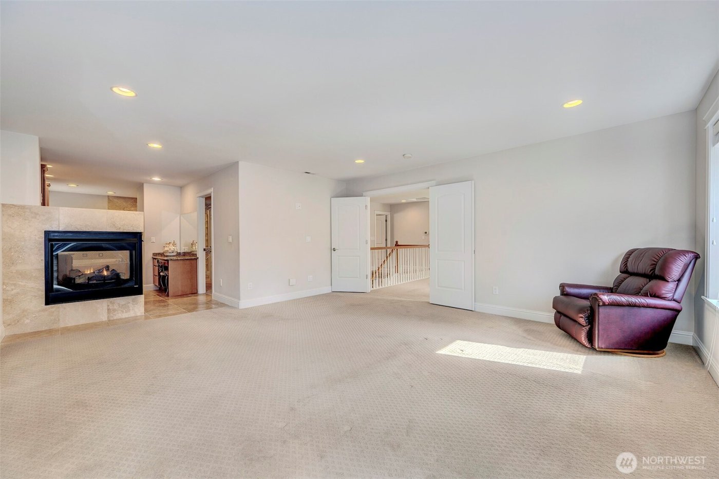 14770 NE 60th Court , Redmond, WA 98052-5316