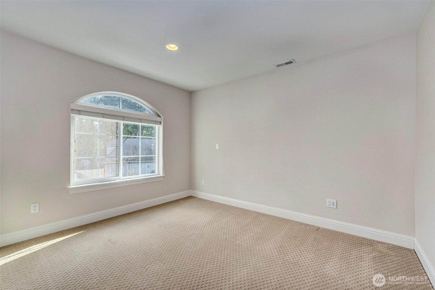 14770 NE 60th Court , Redmond, WA 98052-5316