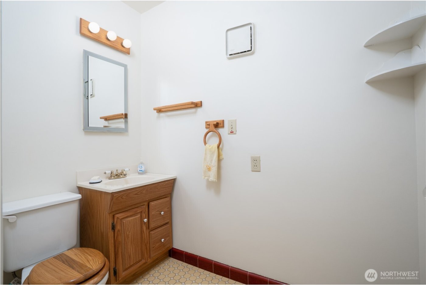 2119 N Union Avenue , Tacoma, WA 98406