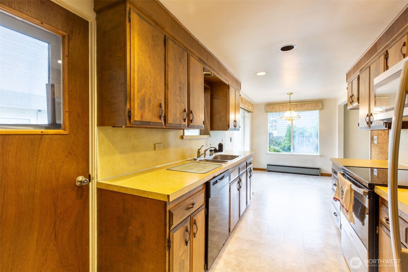 20115 76th Avenue W, Lynnwood, WA 98036