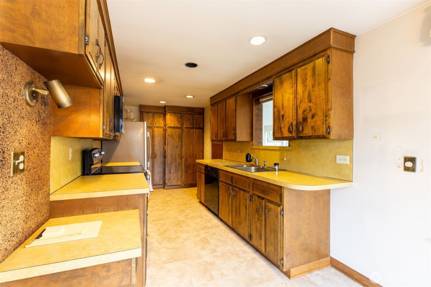 20115 76th Avenue W, Lynnwood, WA 98036