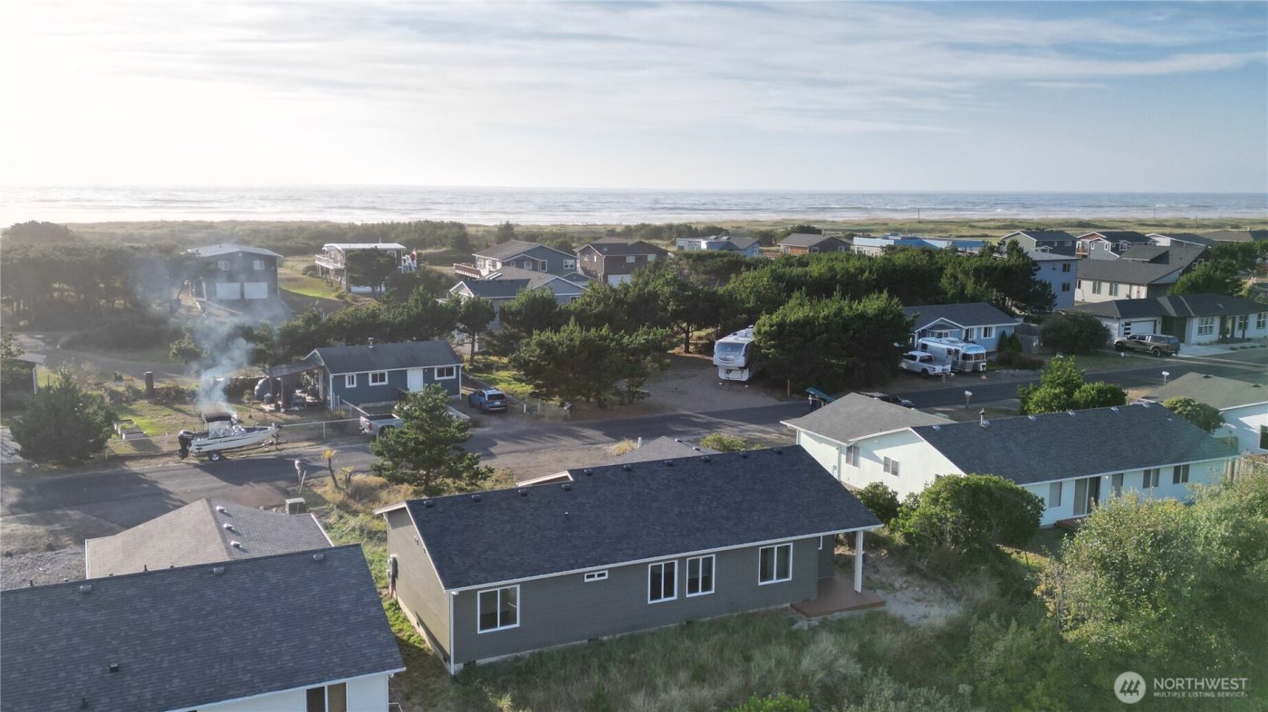 30410 H Street , Ocean Park, WA 98640