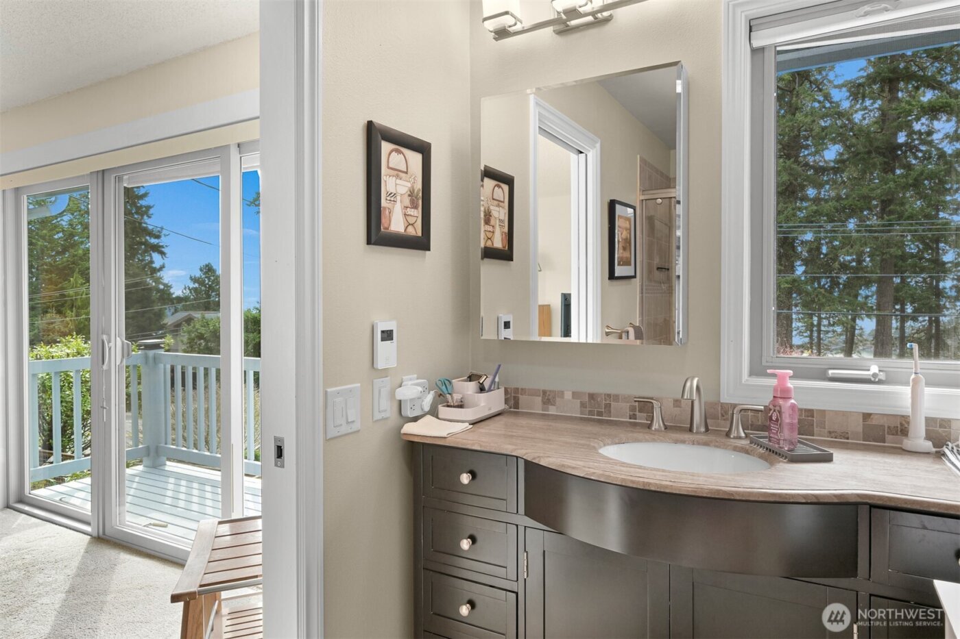 1348 Chuckanut Drive , Bellingham, WA 98229